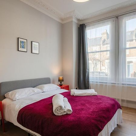 Comfortable Flat In Hammersmith Apartment London Bagian luar foto