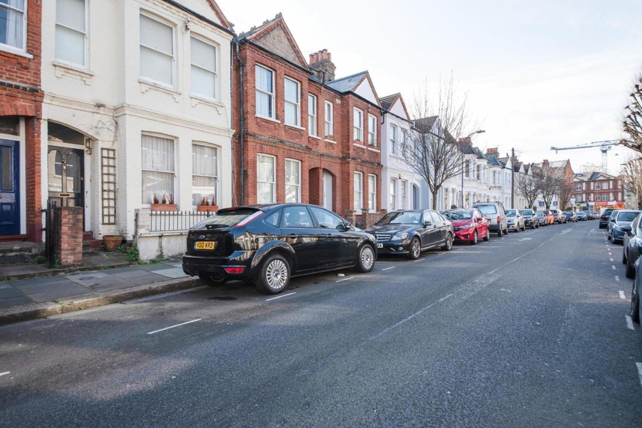 Comfortable Flat In Hammersmith Apartment London Bagian luar foto