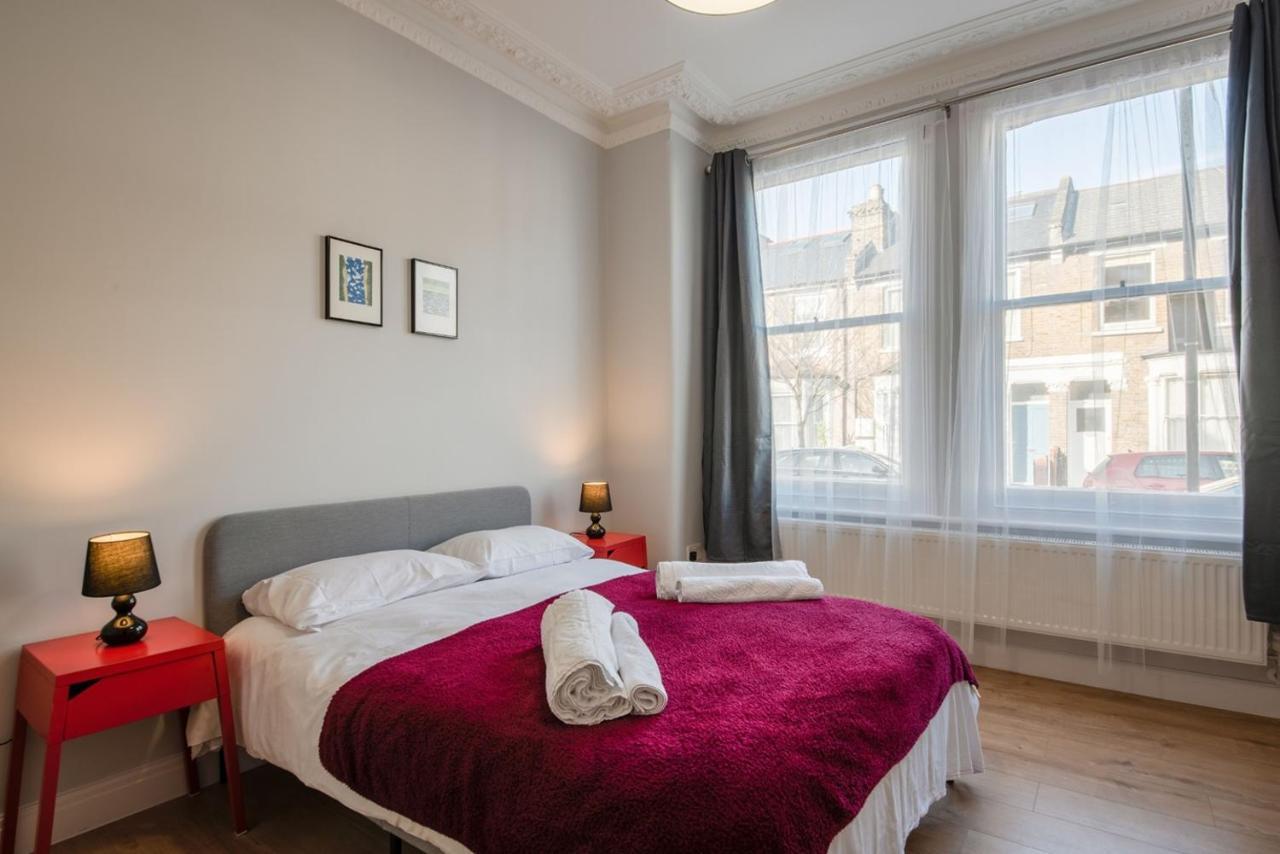 Comfortable Flat In Hammersmith Apartment London Bagian luar foto
