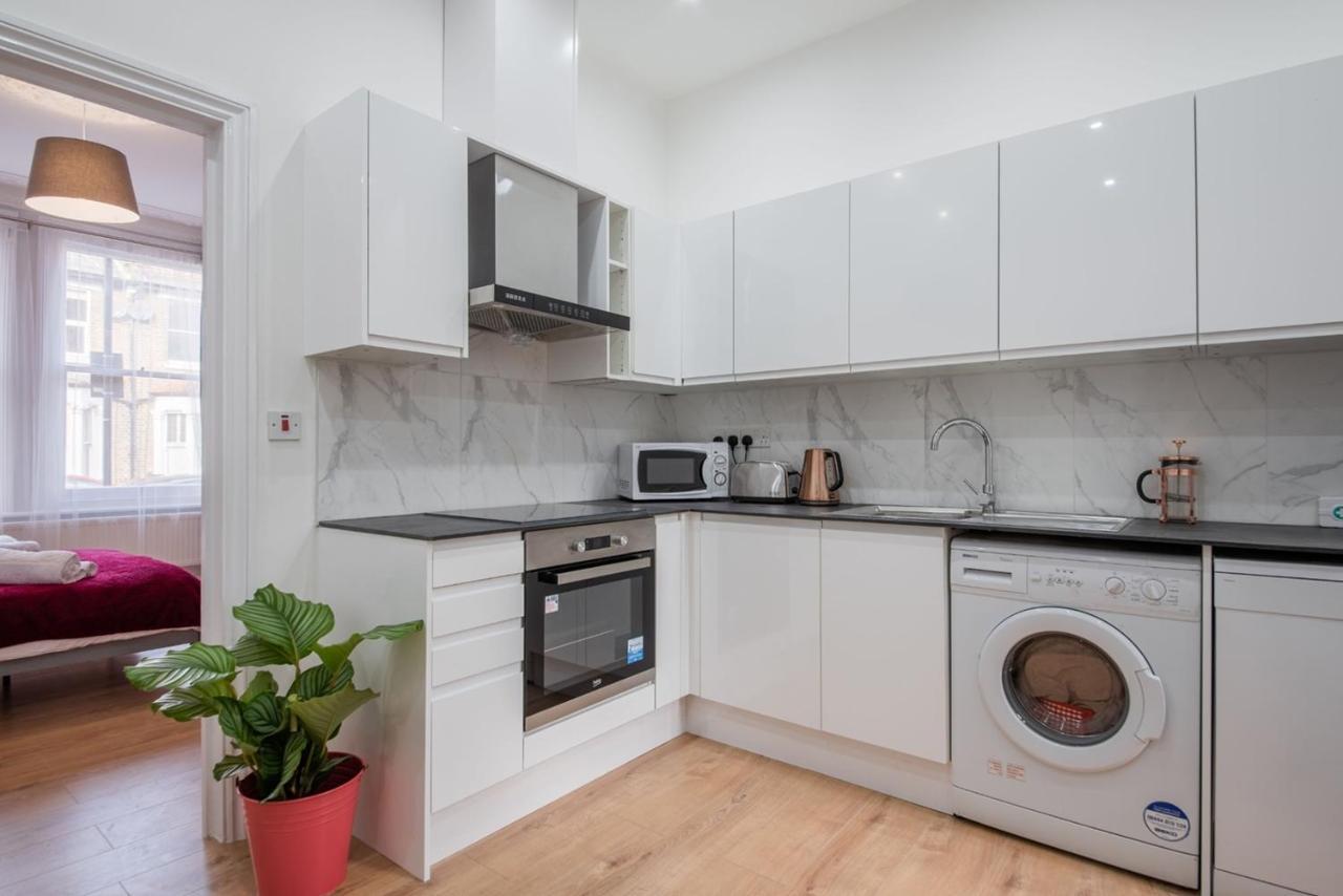 Comfortable Flat In Hammersmith Apartment London Bagian luar foto
