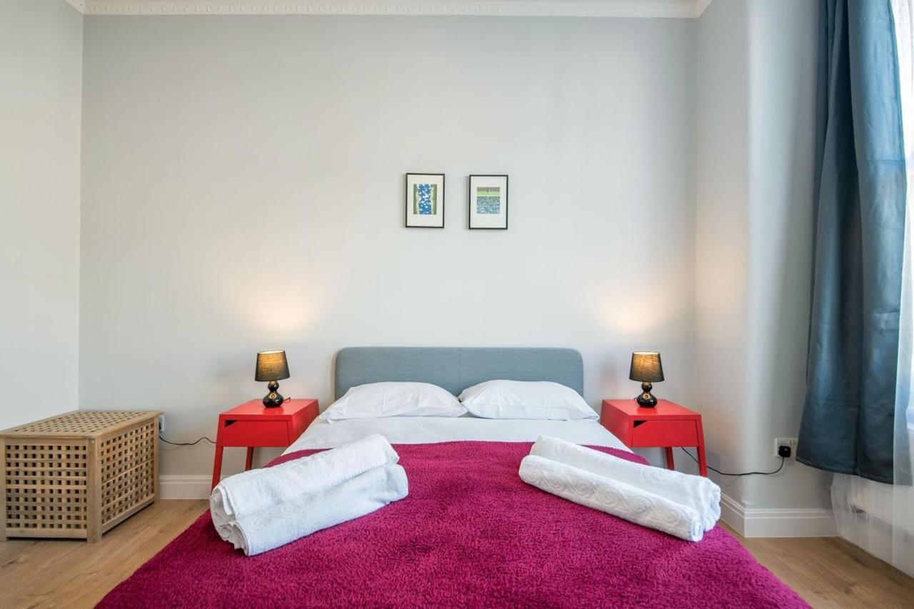 Comfortable Flat In Hammersmith Apartment London Bagian luar foto